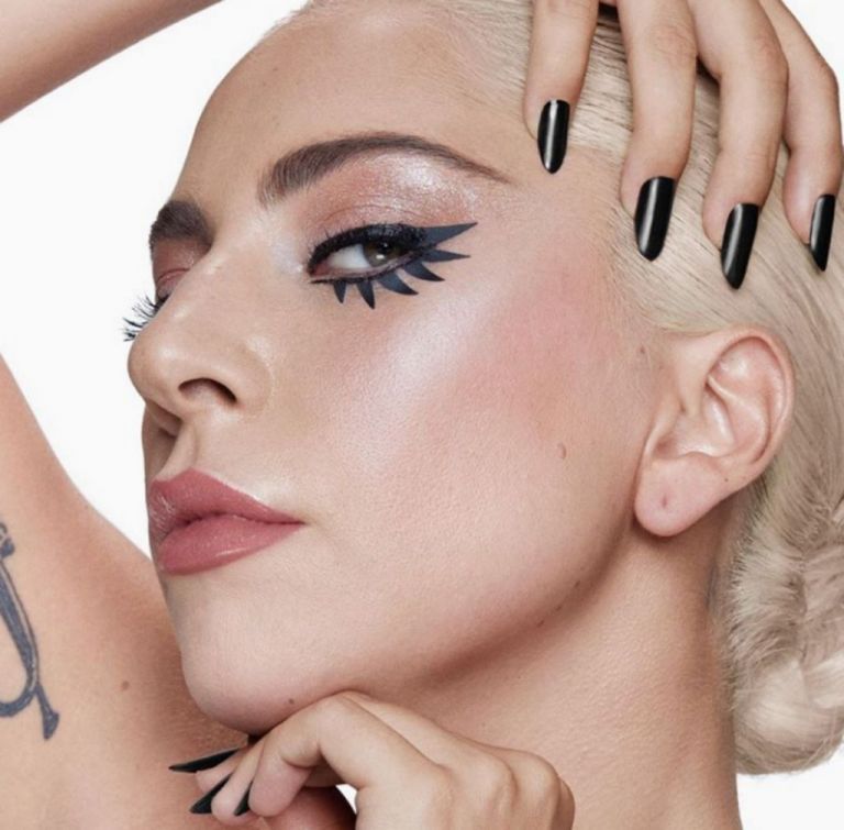 Γιατί κάνουμε τους «δύσκολους» όταν μας αρέσει κάποιος πολύ;