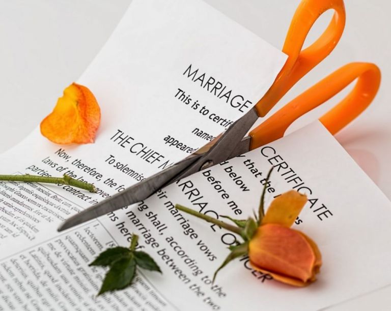 Ο λόγος που ο δυστυχισμένος γάμος σας δεν είναι η αιτία της απιστίας