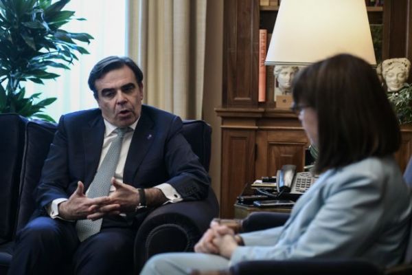 Σακελλαροπούλου – Σχοινάς: Η πανδημία δοκιμάζει την ΕΕ