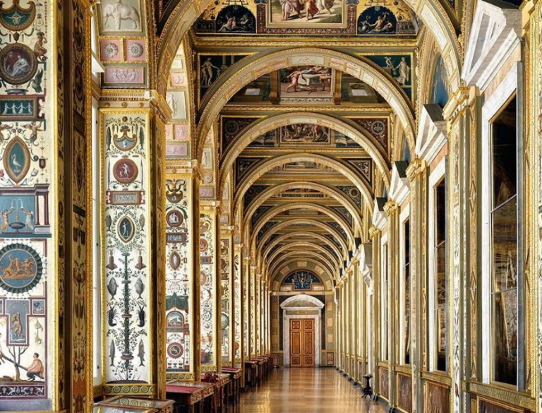 «Cabinet of Curiosities»: Design και τέχνη συναντιούνται σε ένα φωτογραφικό άλμπουμ