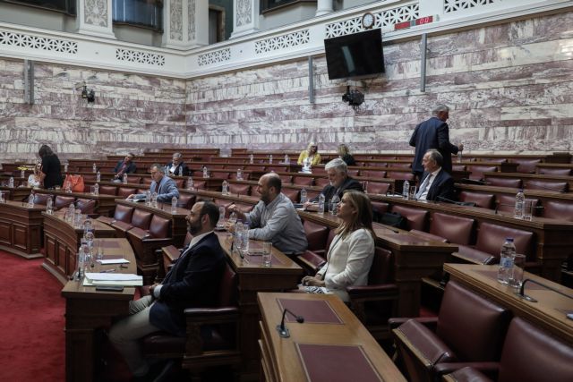 Στη Βουλή το ν/σ για την αξιολόγηση των νοσοκομείων – «Πυρά» της αντιπολίτευσης