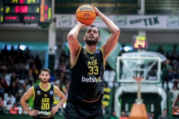 Γιάνκοβιτς: Βρίσκει στη Παρτιζάν τον ρόλο που δεν είχε στην ΑΕΚ