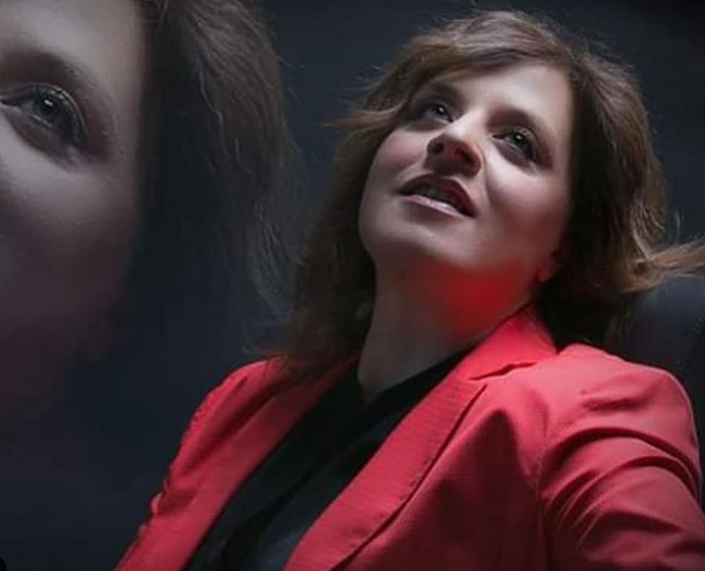 Γωγώ Τσαμπά για πανηγύρια : «Ας απαγορεύσουν τον χορό» – «Ζουν οικογένειες από εμάς»