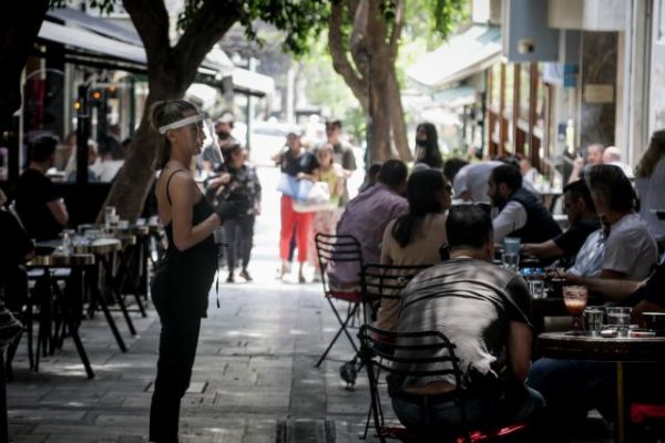 Κοροναϊός: Στα σκαριά σχέδιο έκτακτης ανάγκης για να μπει «φρένο» στον ιό – Πάνω από 500 κρούσματα τον Ιούλιο