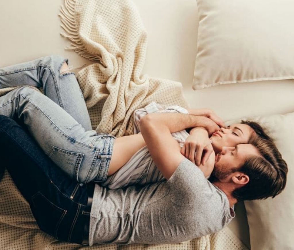 Όταν οι πράξεις του δείχνουν ότι σε θέλει μόνο για… «ξεπέτα»