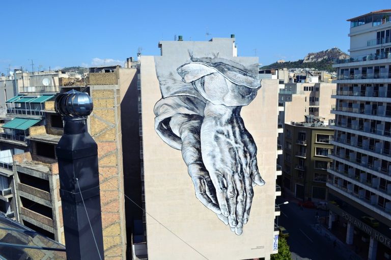 Ο κοροναϊός φέρνει ανεξέλεγκτες αλλαγές: «Η Δημοκρατία κινδυνεύει και χρειάζεται πραγματικούς πολίτες»