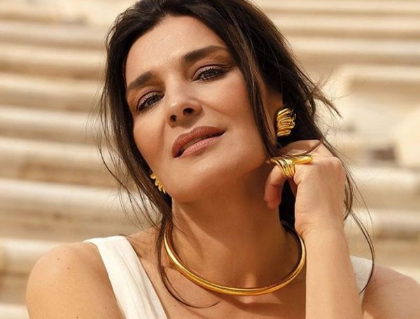 Μαρία Ναυπλιώτου : Ωδή στην φυσική ομορφιά