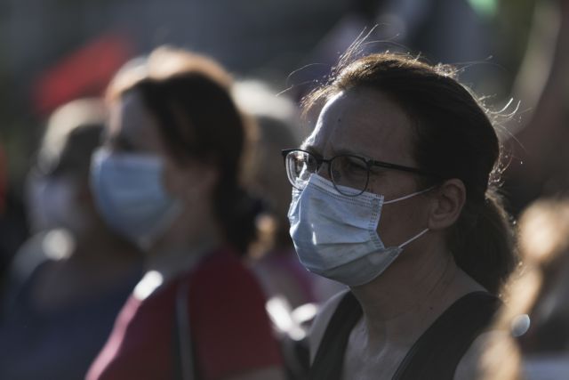 Κοροναϊός : Καθολική χρήση μάσκας στα καταστήματα υγειονομικού ενδιαφέροντος