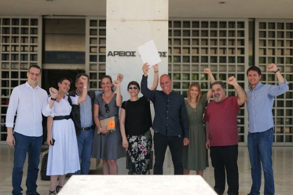 Το νέο καταστατικό του ΜέΡΑ25 κατέθεσε στον Άρειο Πάγο ο Βαρουφάκης