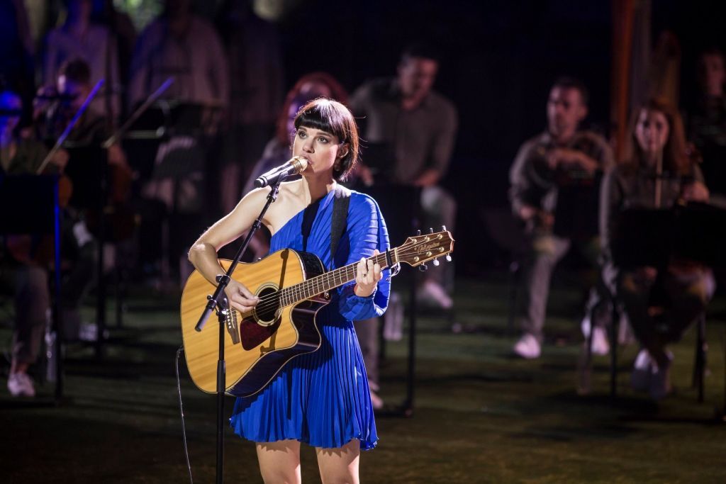 Μonika: Δείτε το video clip του τραγουδιού της για τη μάχη κατά του κοροναϊού