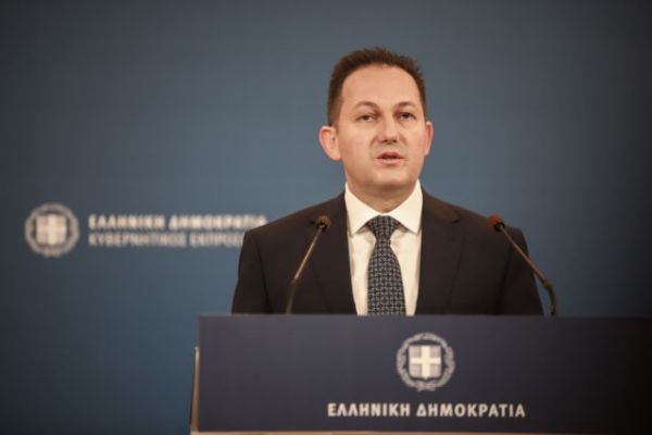 Πέτσας σε Τσίπρα: Κοίταξε δίπλα σου για το «διεφθαρμένο κόμμα»