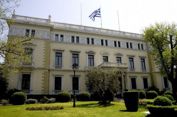 Η δεξίωση στο προεδρικό για την αποκατάσταση της Δημοκρατίας – Τα μηνύματα των πολιτικών