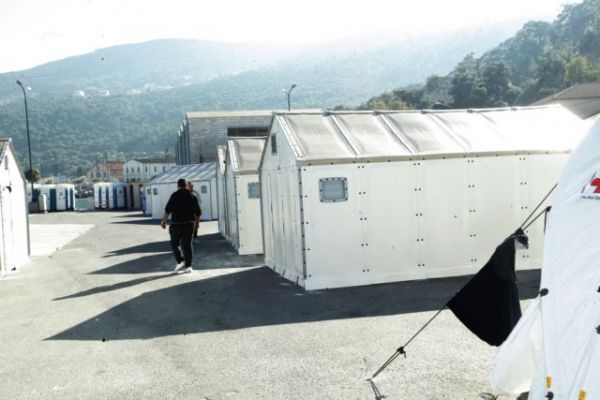 Προσφυγικό : Πέθανε νεαρός πρόσφυγας – Δεν τον είχαν αφήσει να εισέλθει στο νοσοκομείο Σάμου