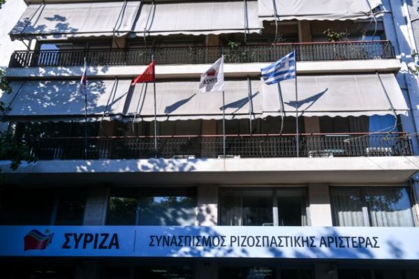 ΣΥΡΙΖΑ: Ο Μητσοτάκης επιβράβευσε όσους χειρίστηκαν την τραγωδία στο Μάτι