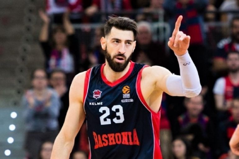 Σενγκέλια: «Κουβαλούσα και κουβαλάω την ψυχή της Γεωργίας»