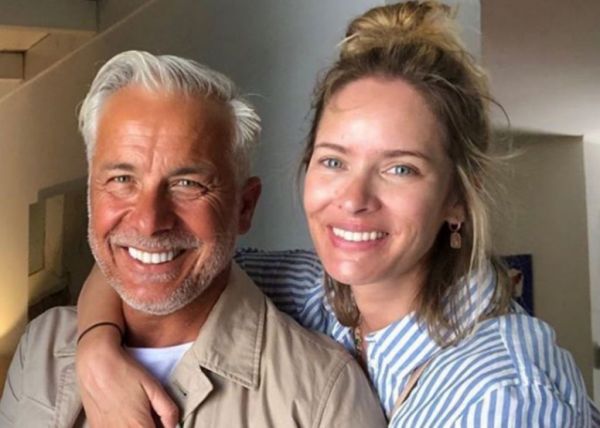 Ανίτα Μπραντ – Χάρης Χριστόπουλος: Οι πρώτες φωτογραφίες από το μαιευτήριο