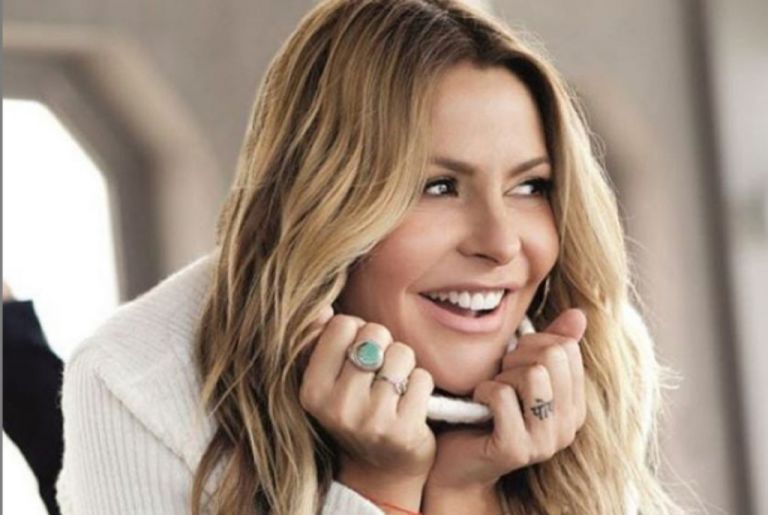 Τζένη Μπαλατσινού: Στο πλευρό της κόρης της μετά το σοβαρό τροχαίο