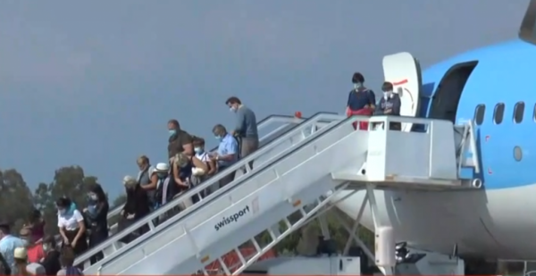 Πρεμιέρα για το αεροδρόμιο του Αράξου – Στην Ελλάδα τουρίστες από το Βέλγιο