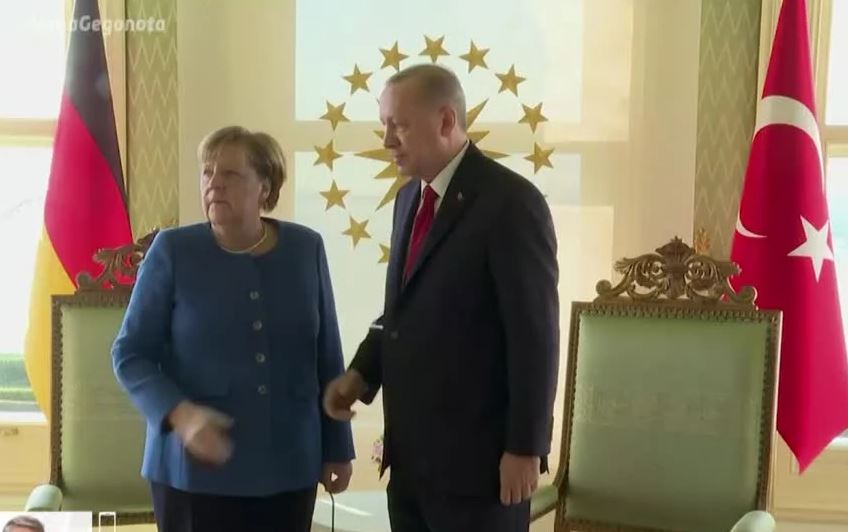 Επικοινωνία με Μέρκελ προανήγγειλε ο Ερντογάν – Συνεχίζει τις προκλήσεις ο Τούρκος Πρόεδρος