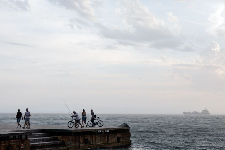 Καιρός: Κακοκαιρία «Θάλεια» με καταιγίδες και χαλάζι – Δείτε τους χάρτες ανά περιοχή