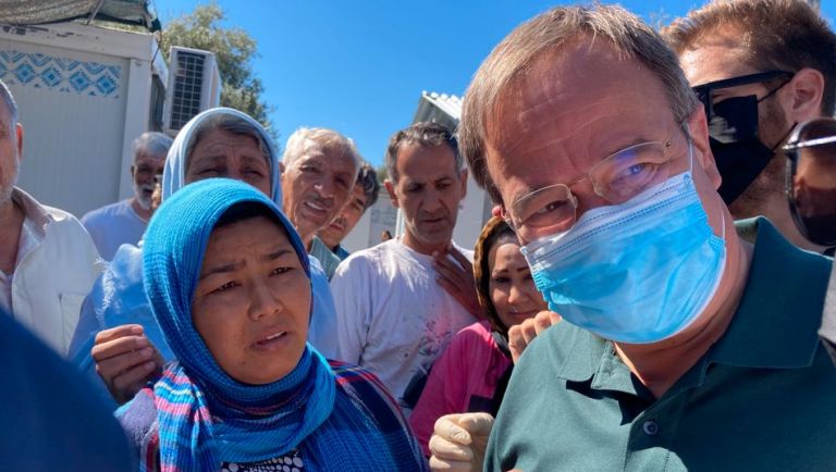 Φιάσκο με την επίσκεψη Λάσετ στη Μόρια – Ακυρώθηκε για «λόγους ασφαλείας»