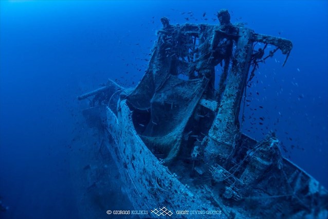 Εντυπωσιακές εικόνες από υποβρύχιες επισκέψεις στο ναυάγιο του «Περσέα»