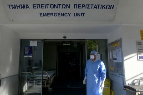 Κοροναϊός: Κατέληξε 85χρονη στον Ευαγγελισμό – Στους 211 οι νεκροί