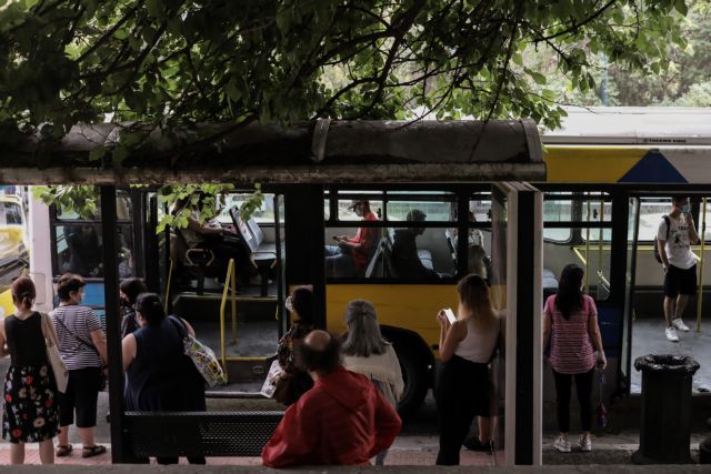 Καθυστερήσεις στα δρομολόγια λεωφορείων - Αναπόφευκτος ο συνωστισμός