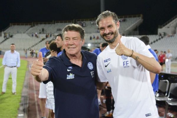 Ο Χαριστέας ευχήθηκε στον Ότο Ρεχάγκελ για τα γενέθλιά του