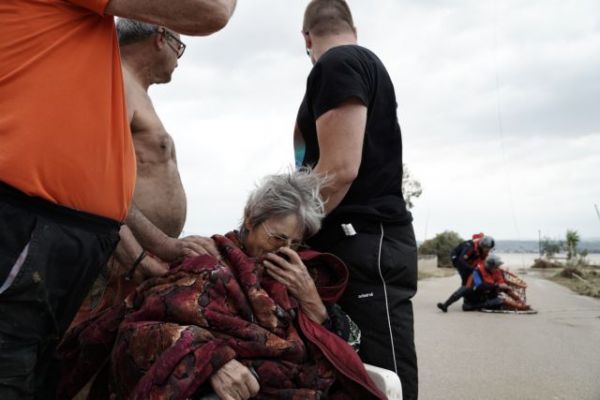 Βιβλική καταστροφή στην Εύβοια: Αναζήτηση ευθυνών και πολιτική κόντρα μετά τους επτά νεκρούς