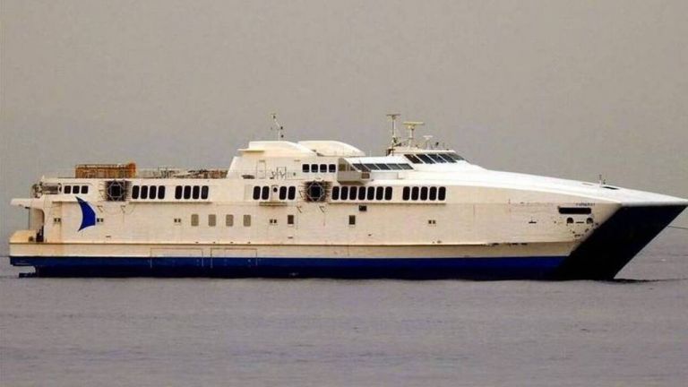 Βλάβη στον καταπέλτη του «Power Jet» – Ταλαιπωρία για 155 επιβάτες