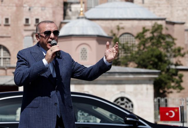 Νέες απειλές Ερντογάν για το Oruc Reis: Θα απαντήσουμε κατάλληλα στην παραμικρή παρενόχληση