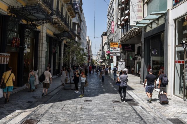Ανοικτά όλες τις Κυριακές τα εμπορικά στο κέντρο της Αθήνας