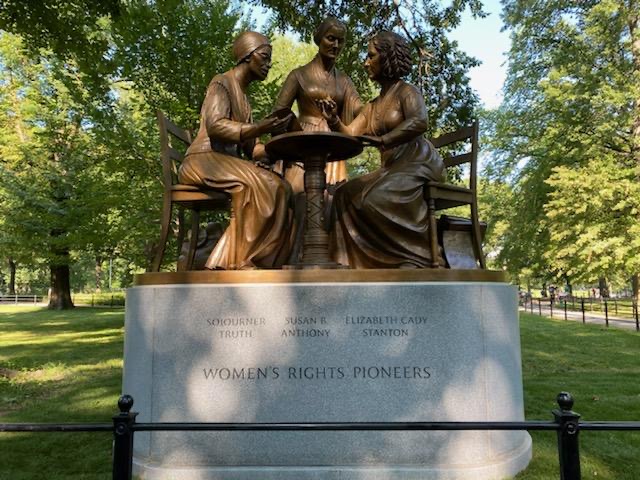 Νέα Υόρκη: Ενα μνημείο για τα δικαιώματα των γυναικών