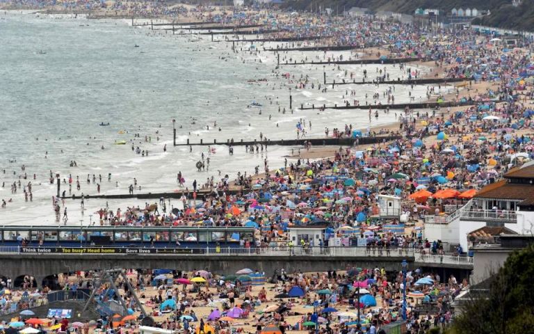 Κοροναϊός: Παγκόσμιο ρεκόρ ημερήσιας αύξησης κρουσμάτων