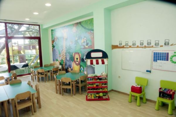 Παιδιατρική εταιρεία: Γιατί τα παιδιά πρέπει να φορέσουν μάσκα στο σχολείο