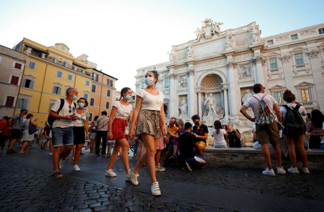 Ο κοροναϊός «χτυπά» και πάλι την Ιταλία: Ρεκόρ κρουσμάτων στη Ρώμη – Εκκληση στους νέους