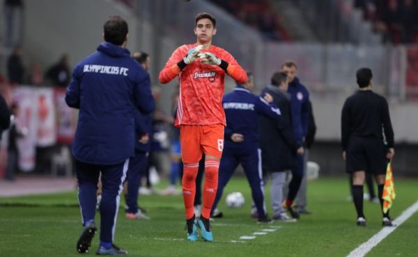 Ολυμπιακός: Θετικός στον κοροναϊό ο Τζολάκης