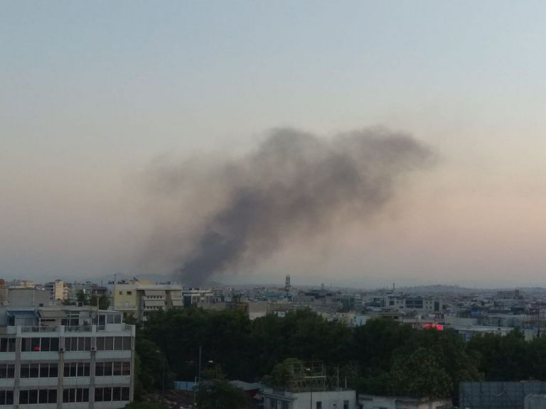 Φωτιά τώρα στον Βοτανικό