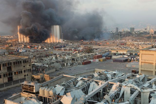 Χάος στη Βηρυτό: Συγκλονιστικά βίντεο από τις πολύνεκρες εκρήξεις – Καλύφτηκε ο ήλιος