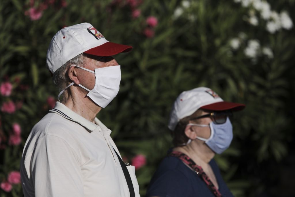 Το τερμάτισαν στην Πάτρα: Ζητούν βεβαιώσεις από γιατρούς για να μη φοράνε μάσκες