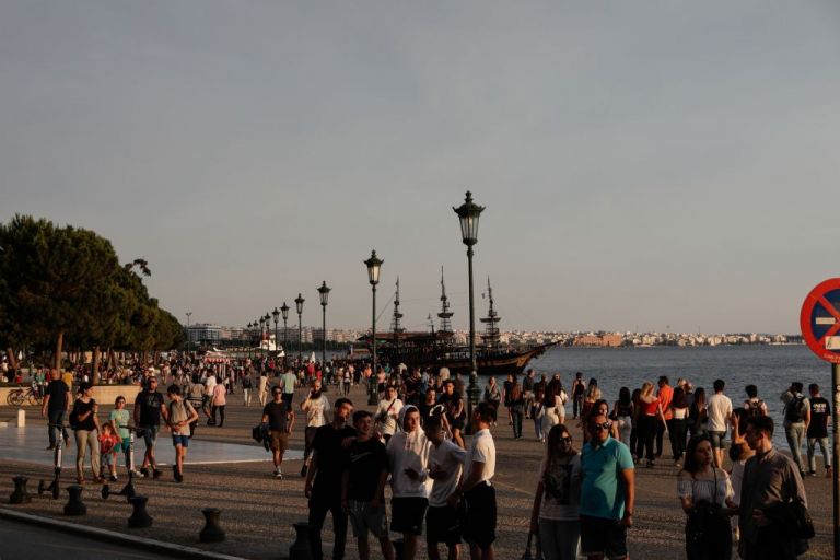 Κοροναϊός: Φόβοι για επιθετική αύξηση κρουσμάτων – Ενδεχόμενο για μέτρα τύπου Πόρου και στη Βόρεια Ελλάδα