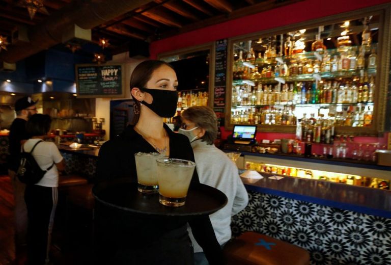 Κοροναϊός : Κλειστά μαγαζιά και στην Αττική από τις 12 το βράδυ – Όλα τα νέα μέτρα της κυβέρνησης