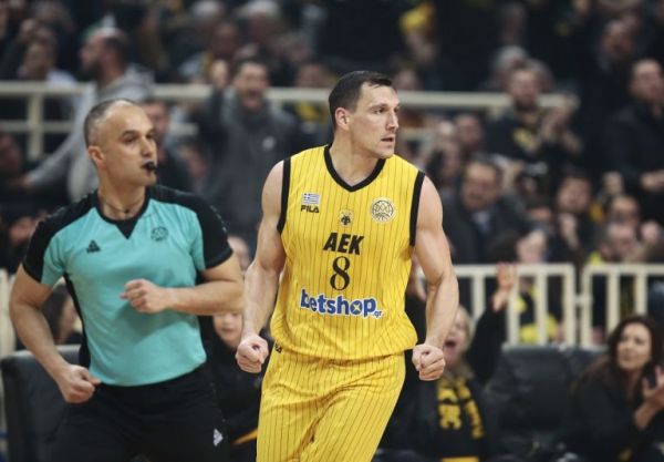 ΑΕΚ : Τραυματίστηκε στον ώμο ο Μασιούλις