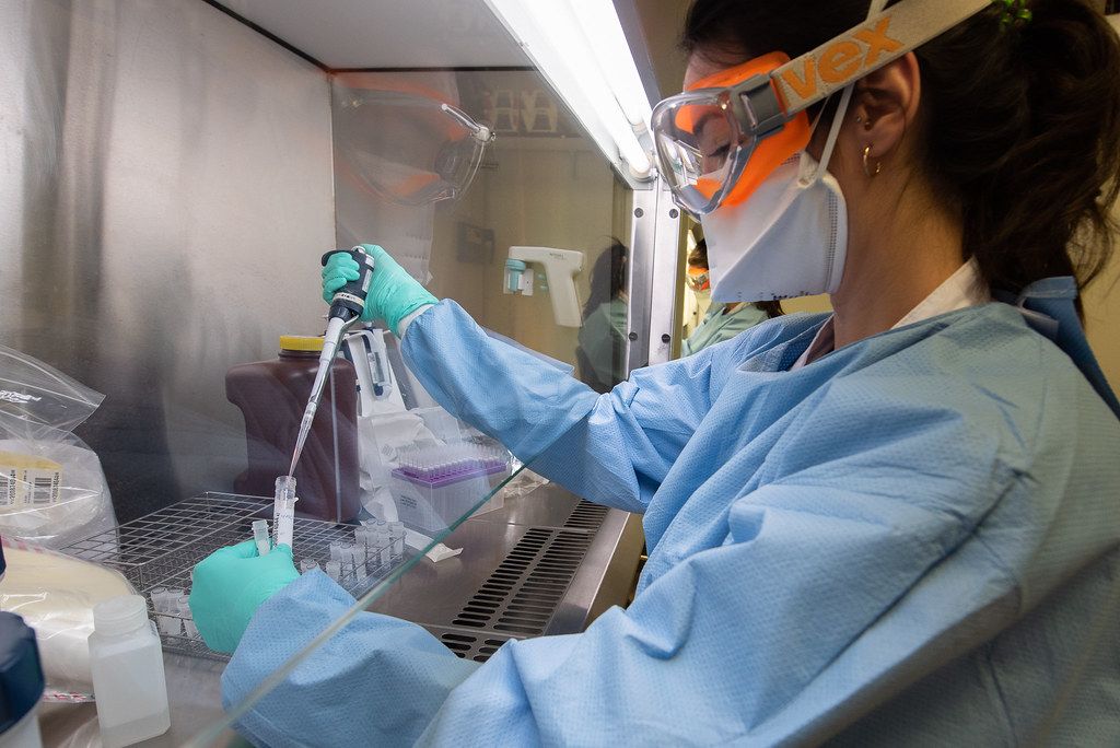 Κοροναϊός : Πώς η COVID-19 προκαλεί ανοσμία