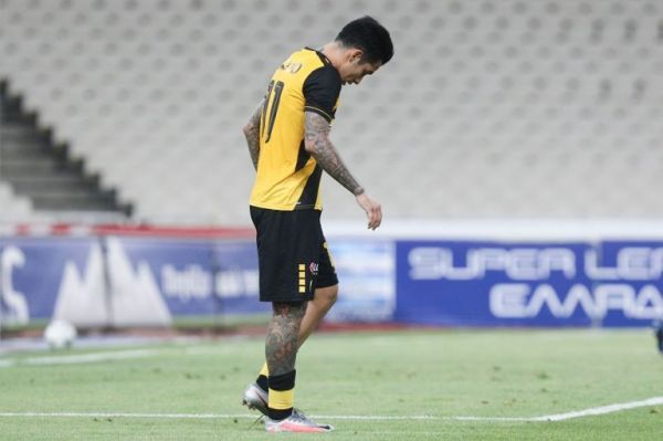 «Θετικός στον κοροναϊό ο Αραούχο»