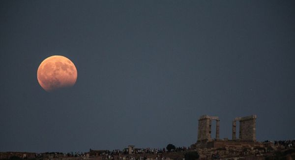 Αυγουστιάτικη Πανσέληνος: Οι αποψινές εκδηλώσεις σε 77 αρχαιολογικούς χώρους και μουσεία