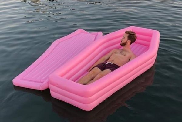 Κοροναϊός: Έξαλλο το Twitter με την «έκρηξη» των κρουσμάτων – «Συνεχίστε τις μαγκιές…»