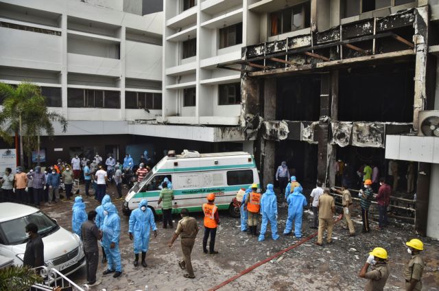 Ινδία – κοροναϊός: Επτά νεκροί σε πυρκαγιά σε ξενοδοχείο φιλοξενίας ασθενών με Covid-19