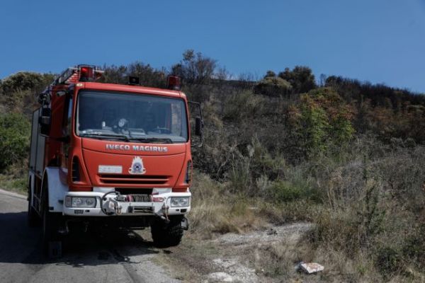 Φωτιά στο Κορθί της Άνδρου